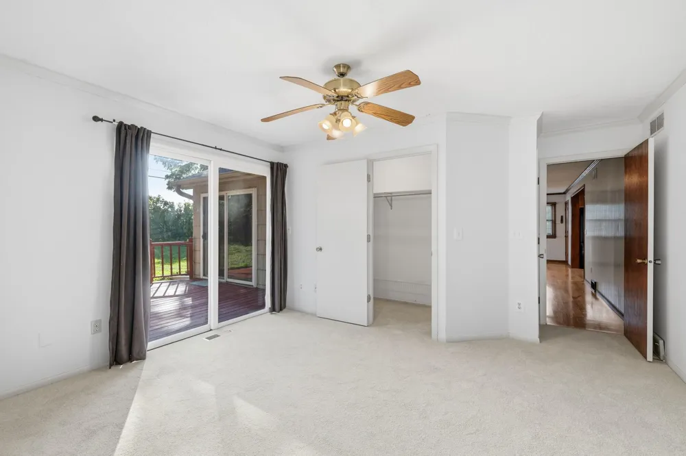 6208 Hillside Road Edina, MN 55436