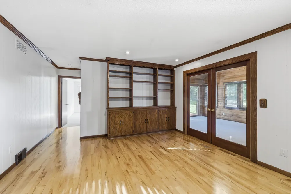 6208 Hillside Road Edina, MN 55436
