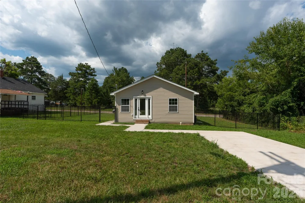724 Webber Avenue Chester, SC 29706