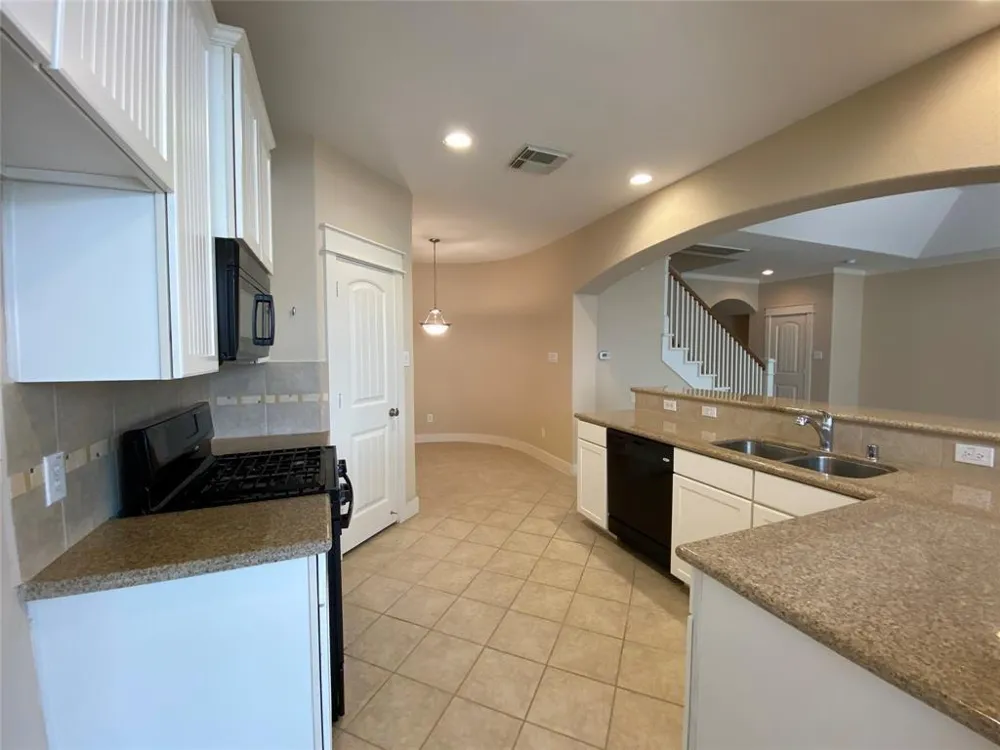 2833 Seaside Drive Seabrook, TX 77586
