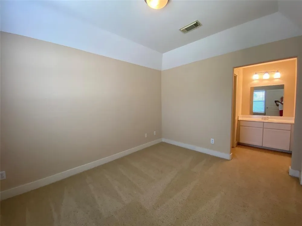 2833 Seaside Drive Seabrook, TX 77586