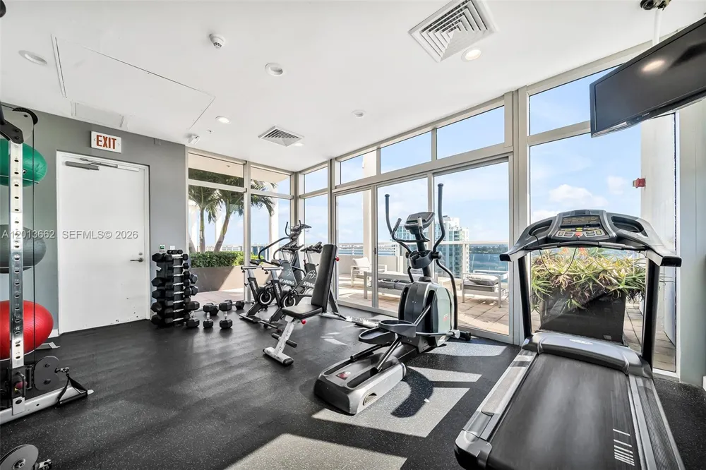 7929 West Dr #1501 North Bay Village, FL 33141
