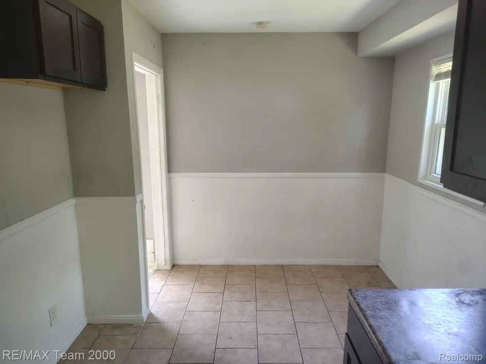 1828 Garfield Avenue Lincoln Park City, MI 48146