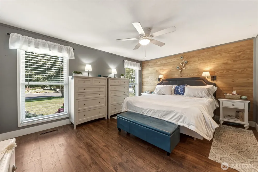 353 SE Highland Park Drive College Place, WA 99324