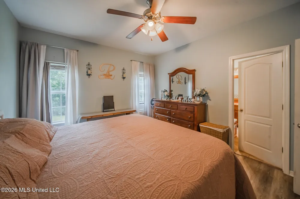 21645 E Ridge Drive Saucier, MS 39574