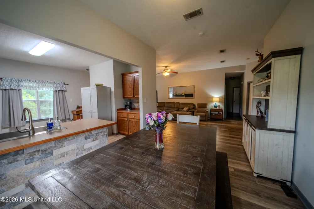 21645 E Ridge Drive Saucier, MS 39574