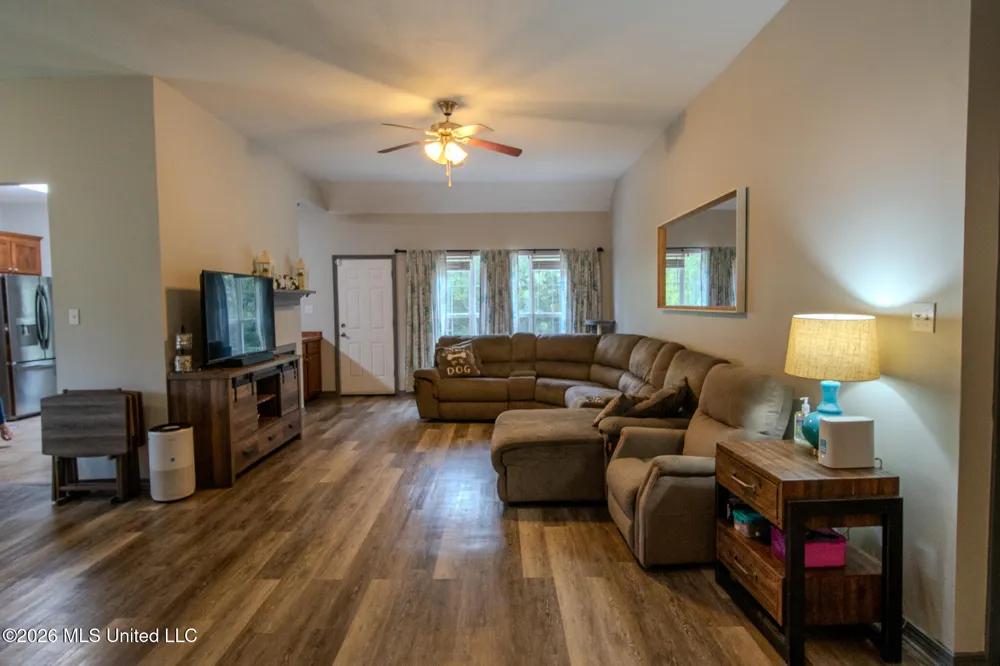 21645 E Ridge Drive Saucier, MS 39574