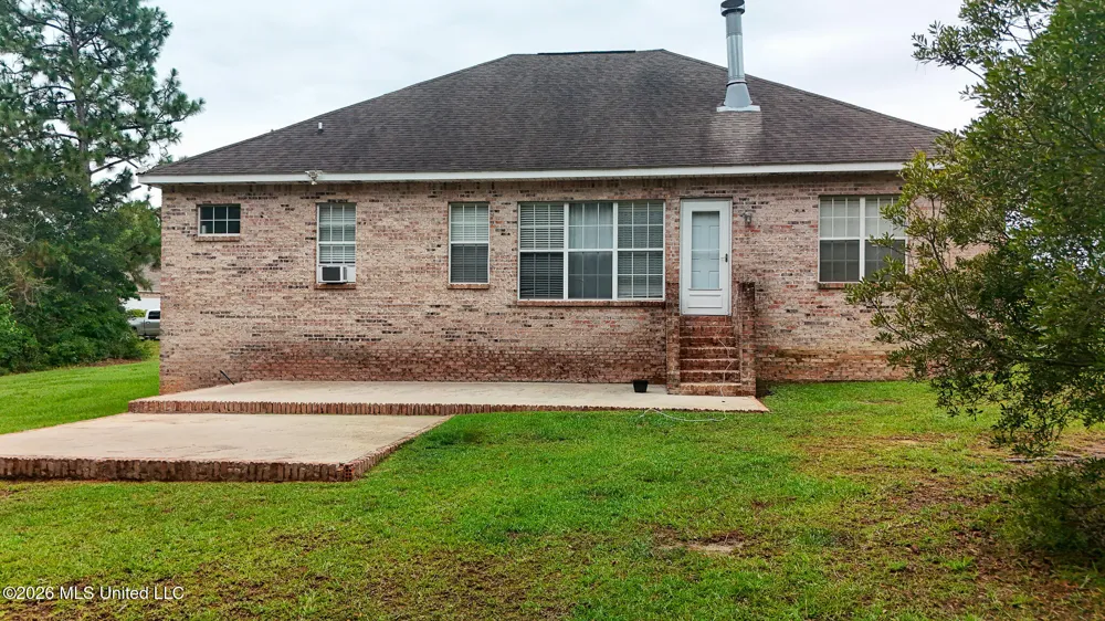 21645 E Ridge Drive Saucier, MS 39574