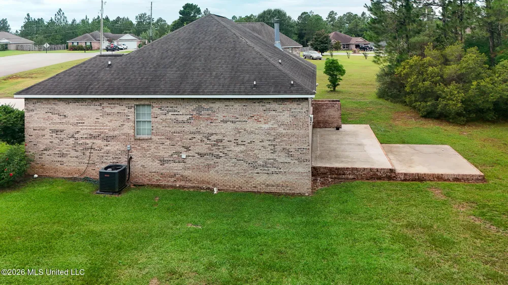 21645 E Ridge Drive Saucier, MS 39574