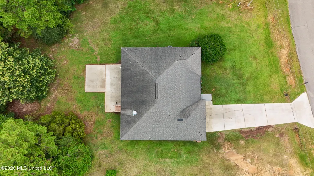 21645 E Ridge Drive Saucier, MS 39574