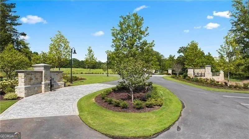 2053 Magnolia LN Milton, GA 30004