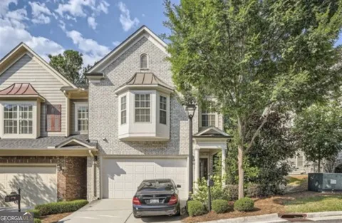 1229 Olde Legacy LN SE