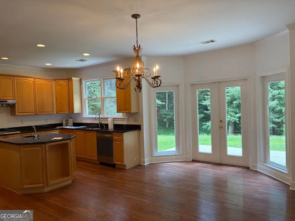 96 Highgrove DR Suwanee, GA 30024