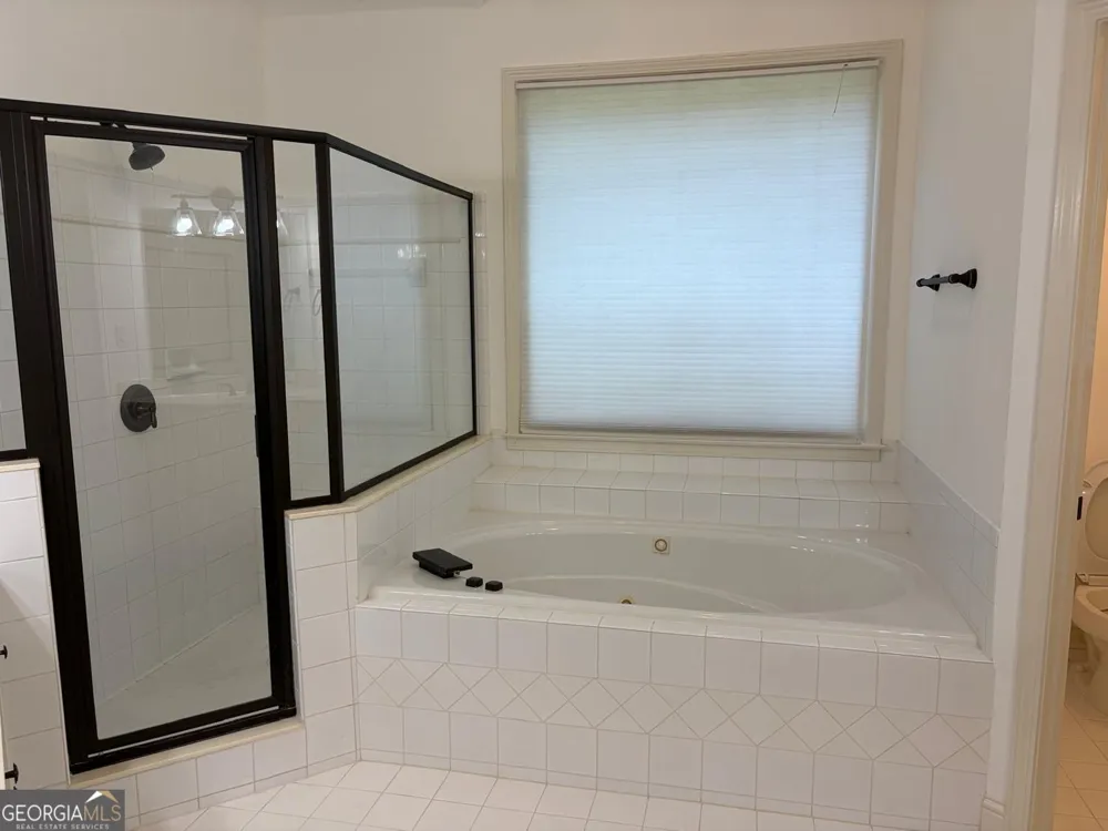 96 Highgrove DR Suwanee, GA 30024