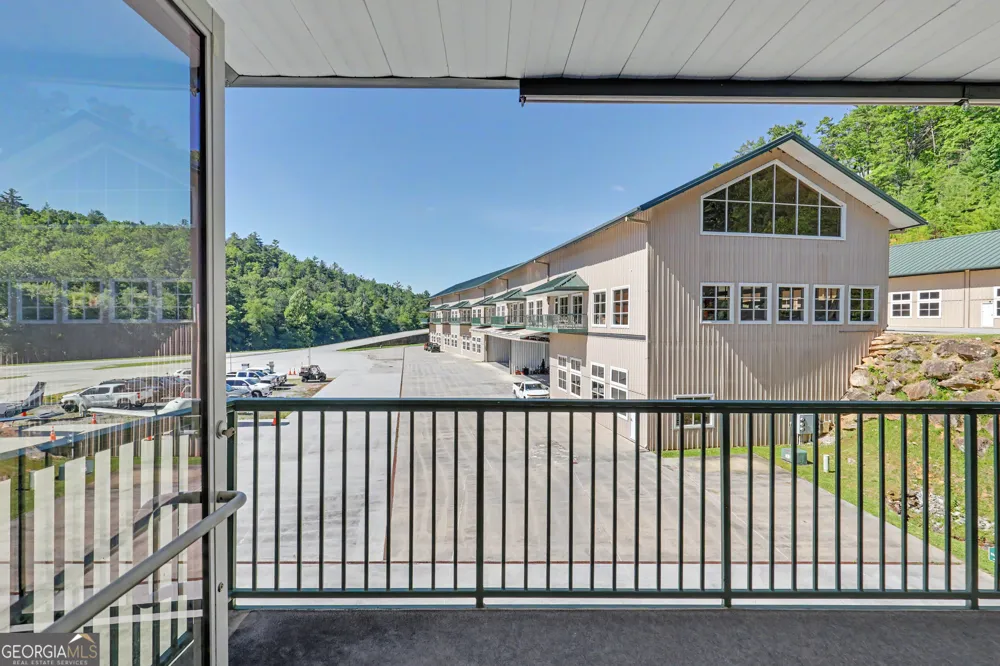 43 General Mitchell DR Clayton, GA 30525