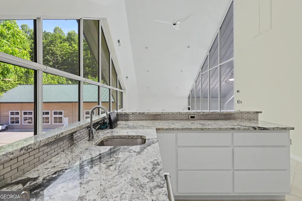 43 General Mitchell DR Clayton, GA 30525
