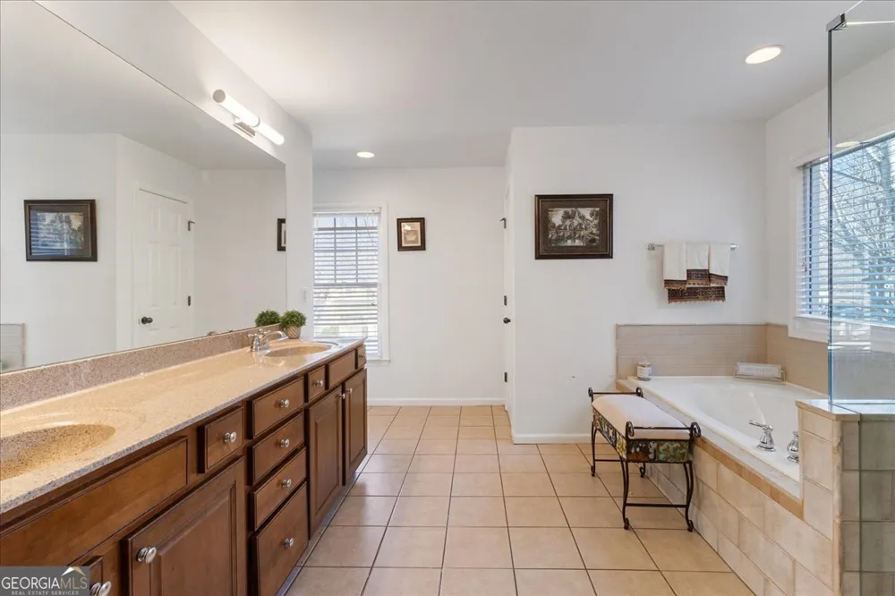 9122 Loxford ST Lithia Springs, GA 30122