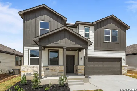 2524 Heritance Pass