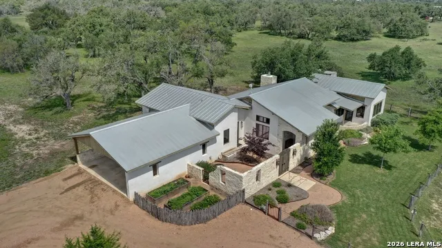 2178 S RANCH ROAD 783 Harper, TX 78631