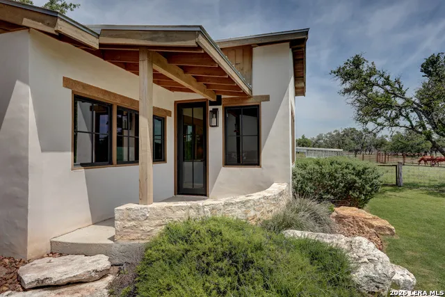 2178 S RANCH ROAD 783 Harper, TX 78631