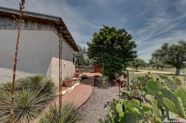 2178 S RANCH ROAD 783 Harper, TX 78631