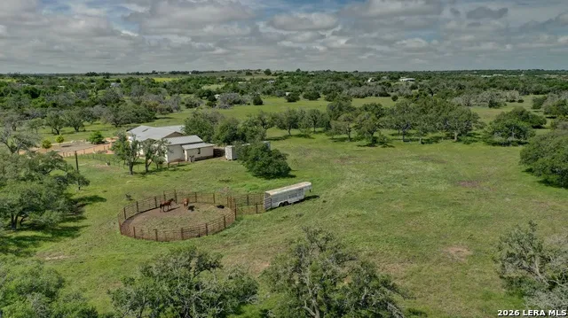 2178 S RANCH ROAD 783 Harper, TX 78631