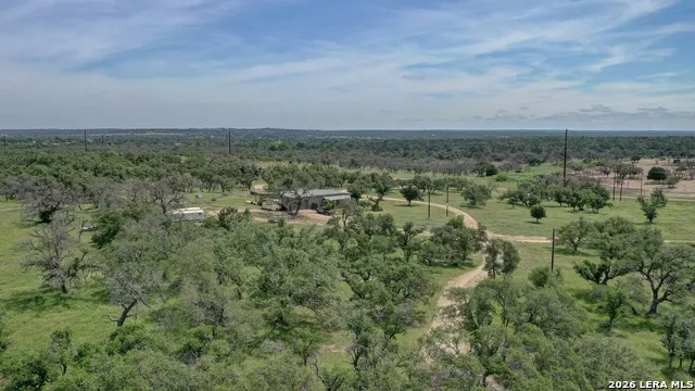 2178 S RANCH ROAD 783 Harper, TX 78631