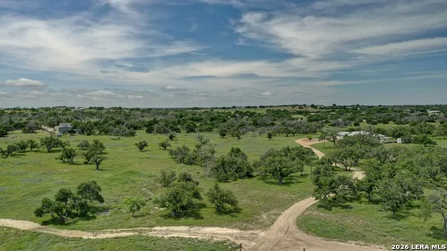 2178 S RANCH ROAD 783 Harper, TX 78631