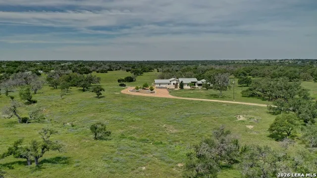 2178 S RANCH ROAD 783 Harper, TX 78631