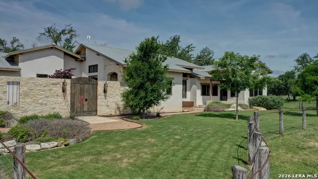 2178 S RANCH ROAD 783 Harper, TX 78631