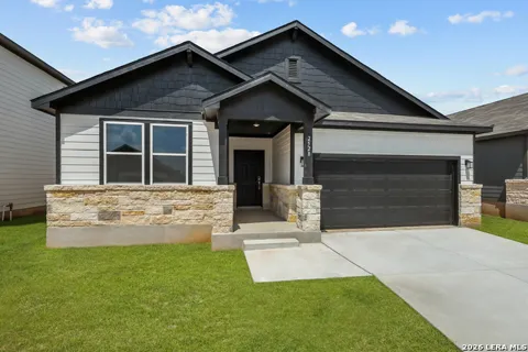2528 Heritance Pass