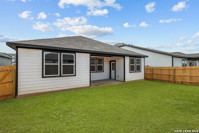 2528 Heritance Pass Seguin, TX 78155