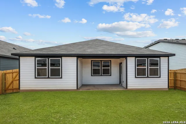 2528 Heritance Pass Seguin, TX 78155