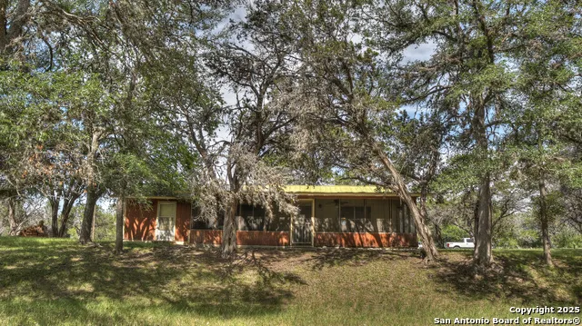 154 Weston Leakey, TX 78873