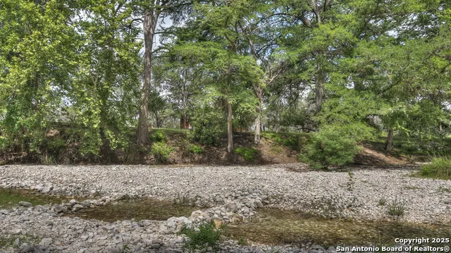154 Weston Leakey, TX 78873