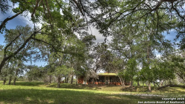 154 Weston Leakey, TX 78873