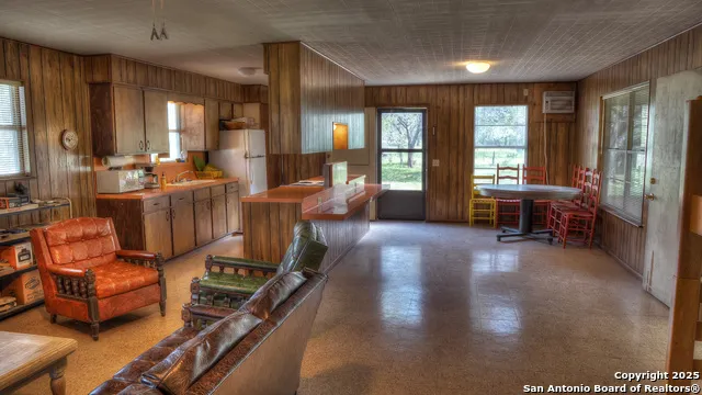 154 Weston Leakey, TX 78873