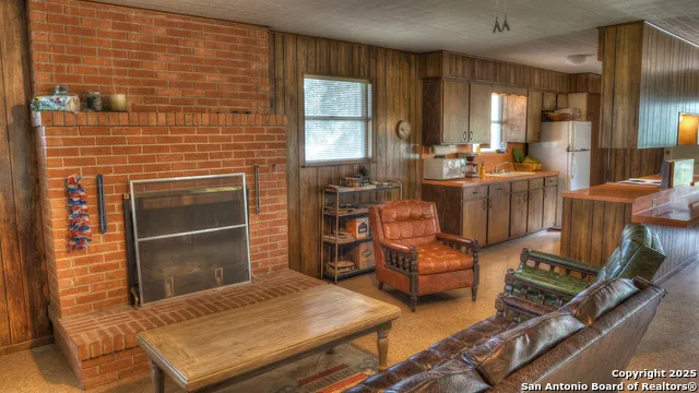154 Weston Leakey, TX 78873