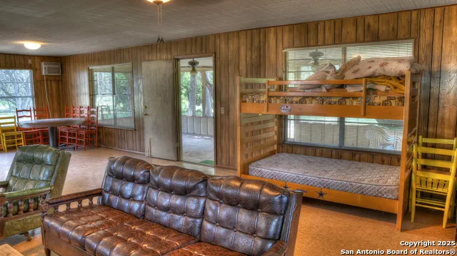 154 Weston Leakey, TX 78873