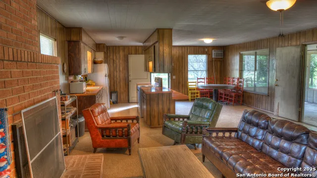 154 Weston Leakey, TX 78873