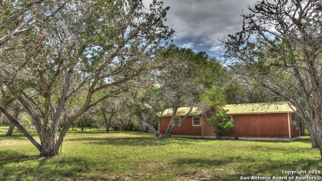 154 Weston Leakey, TX 78873