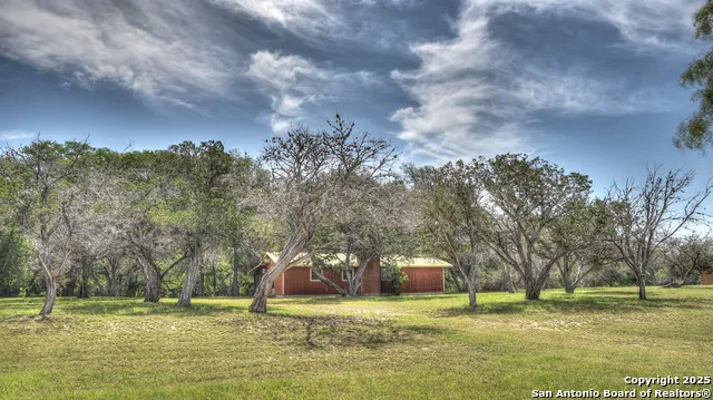 154 Weston Leakey, TX 78873