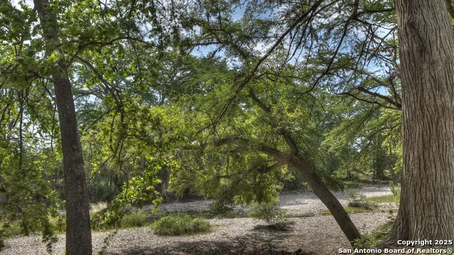 154 Weston Leakey, TX 78873