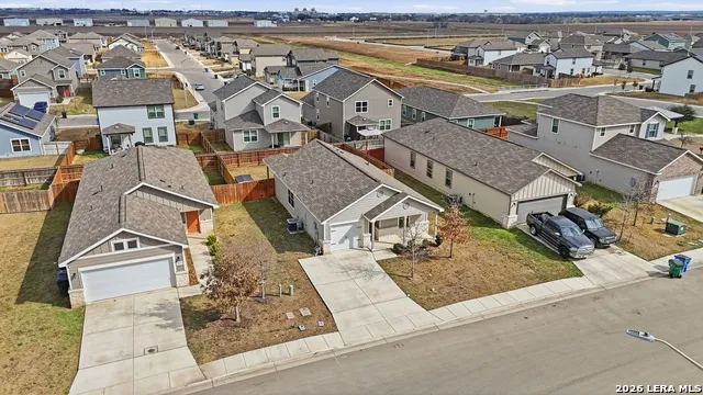 2513 Hiddenbrooke Trace Seguin, TX 78155