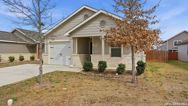 2513 Hiddenbrooke Trace Seguin, TX 78155
