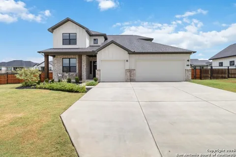 145 W MAGNOLIA CIR