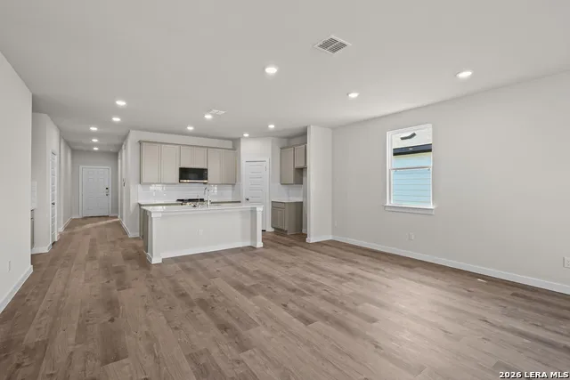 2532 Heritance Pass Seguin, TX 78155