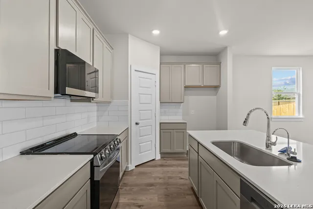 2532 Heritance Pass Seguin, TX 78155