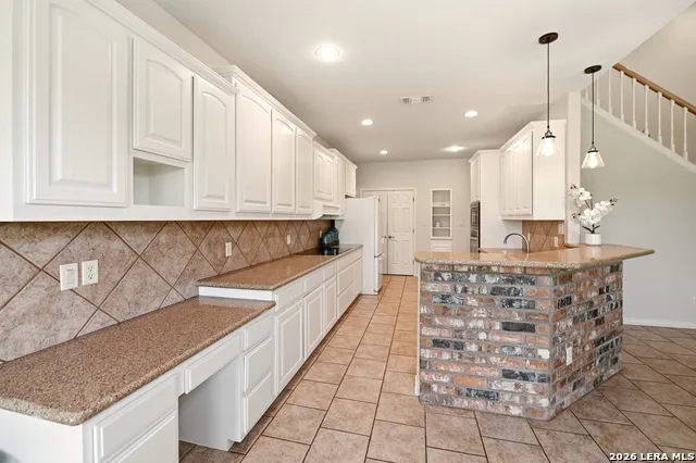 220 PRIVATE ROAD 4661 Castroville, TX 78009