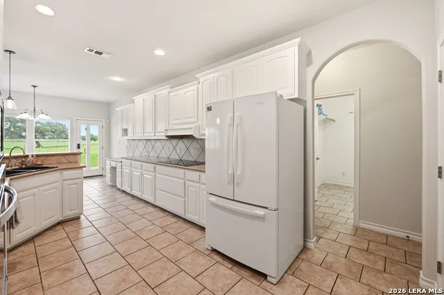220 PRIVATE ROAD 4661 Castroville, TX 78009